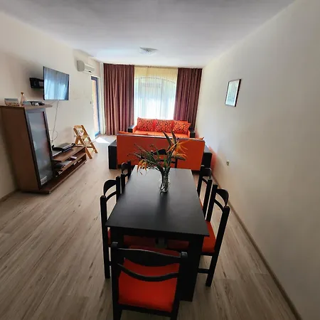 Bonita Lägenhet Slăntjev Brjag